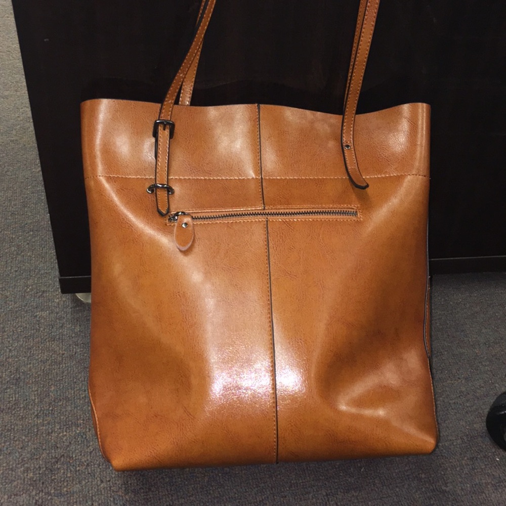Genuine leather tote bag